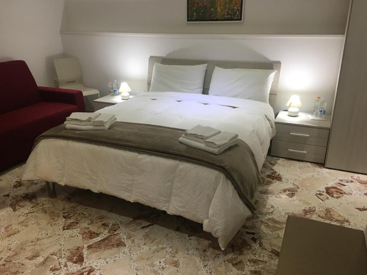 ليتشي B&B A Casa Di Paola المظهر الخارجي الصورة